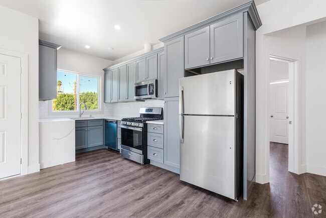Building Photo - 115 S Westmoreland Ave Unit 117 Rental