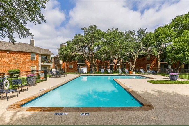 Creekside Village Apartments