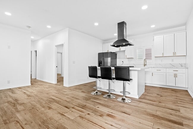 Photo - 44735 Johnston Dr