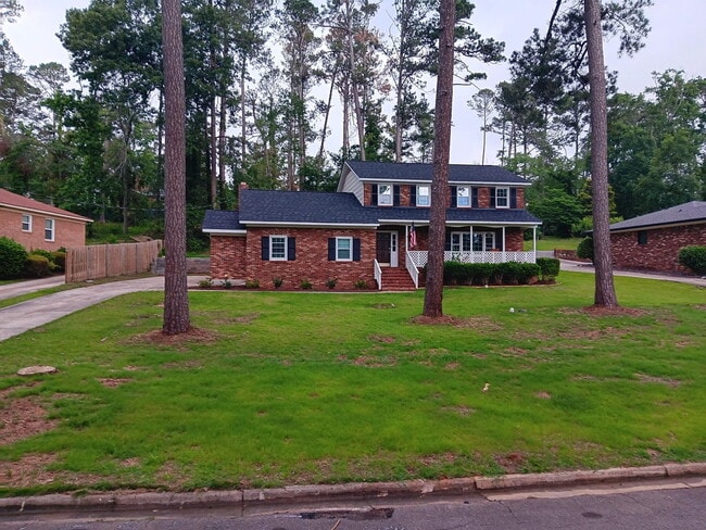 Photo - 986 Campbellton Dr House