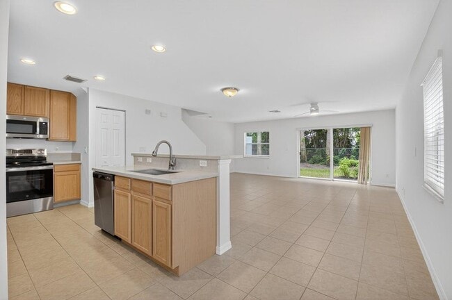 Photo - 16206 Sierra Palms Dr