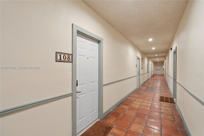 Photo - 934 Michigan Ave Unit 108