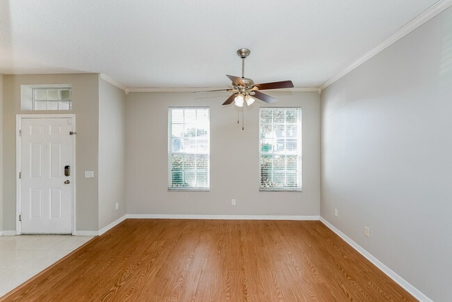 Photo - 1231 Loretto Cir