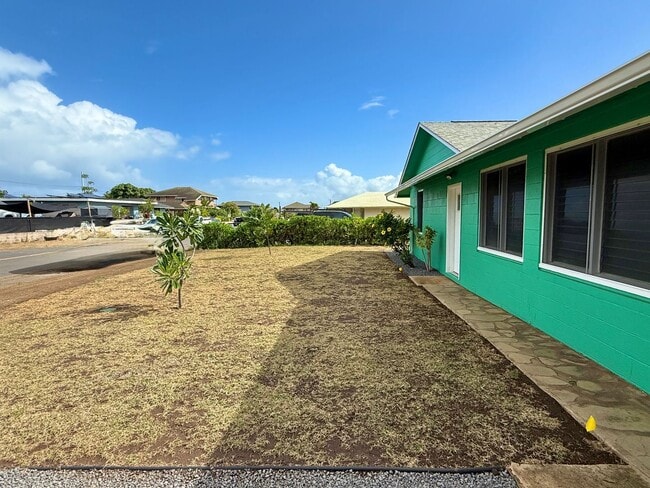 Photo - 4 Bedroom / 1.5 Bathroom Home on a Large L...