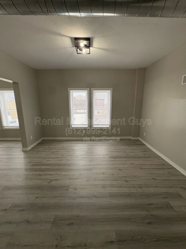 Photo - 1500 W Broadway