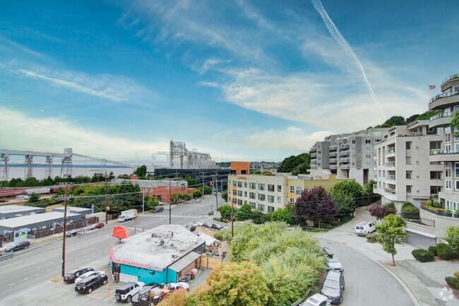 Building Photo - Elliott Bay Condominium - Lower Queen Anne