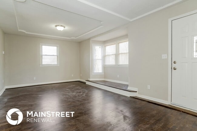 Photo - 8840 N Main St