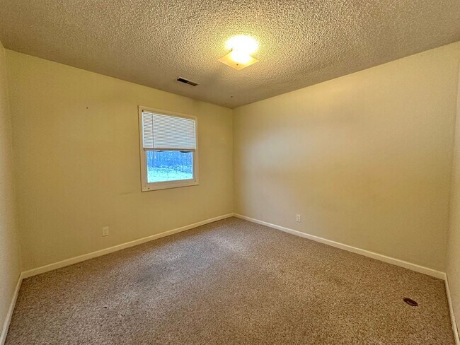 Photo - 3 Bedroom / 1 bathroom house