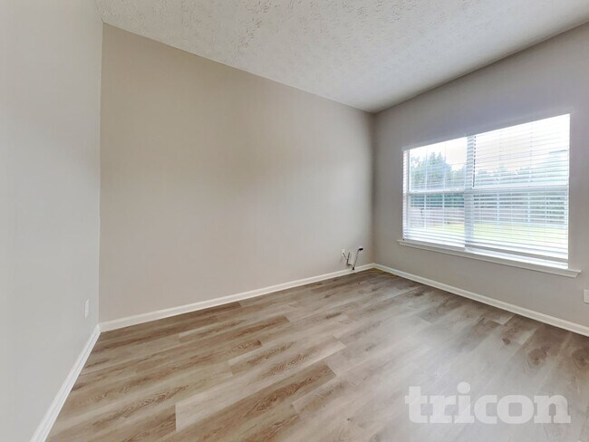 Photo - 1612 Zachary's Way