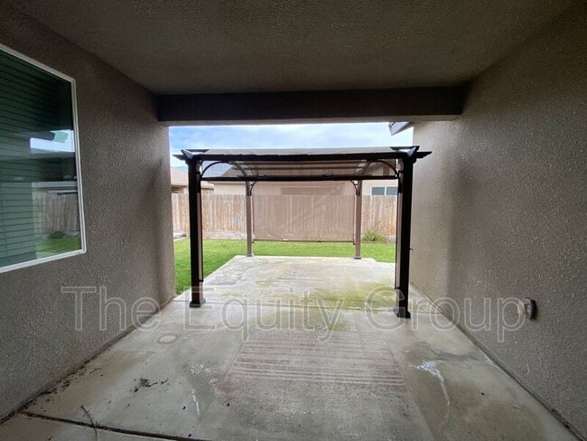 Photo - 3212 N Noyes Ct