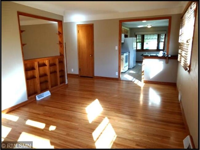Photo - 2208 Wentworth Ave