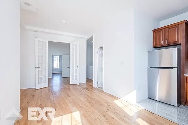 Photo - 63 Covert St Apartments Unit 3
