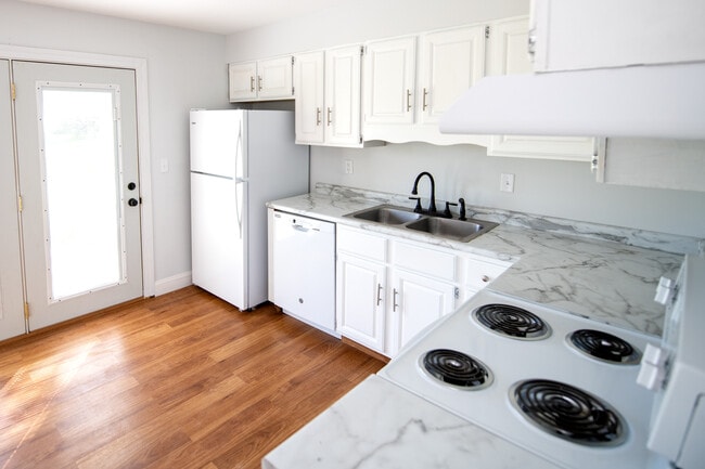 Photo - 152 Pierre Pl Unit 152