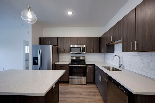 Photo - Attractive Condo 10 Minutes From Downtown Nashville!!