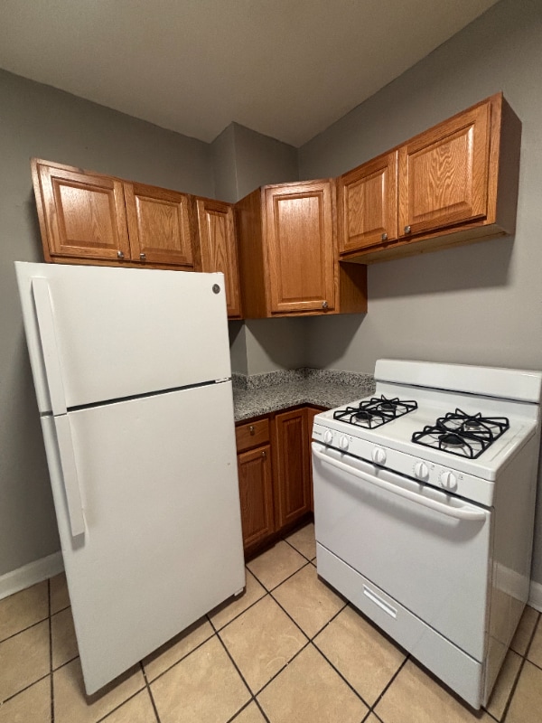 Photo - 5509-5511 S Whipple St Apartment Unit 5509-9