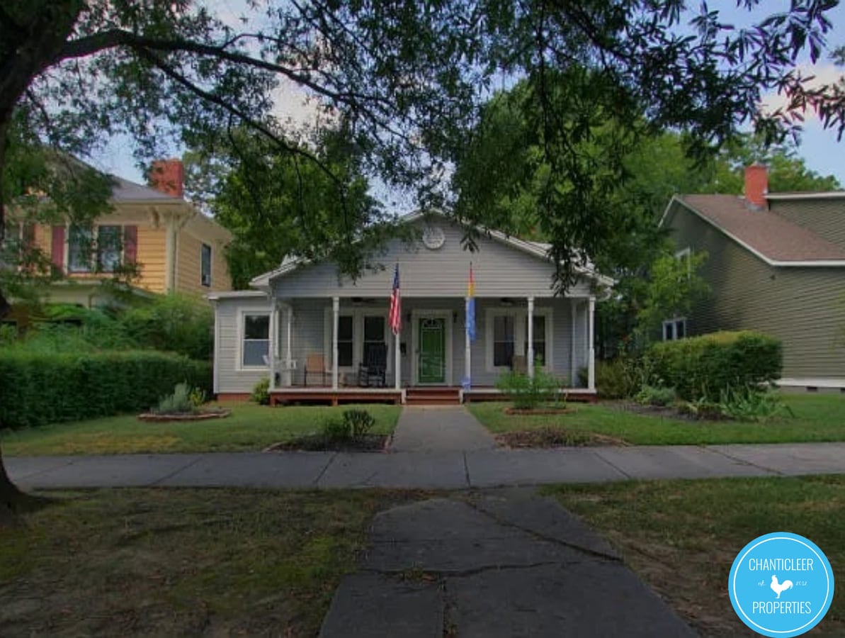 Photo - 918 Dacian Ave