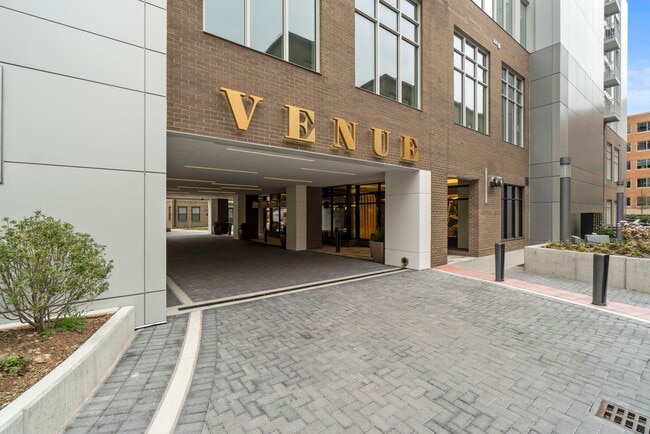 Photo - 925 N Fairfax St Unit 708