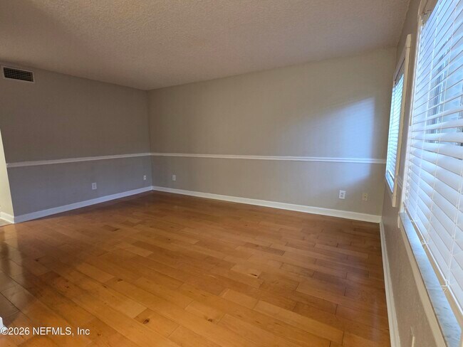 Photo - 1800 Park Ave Unit 357