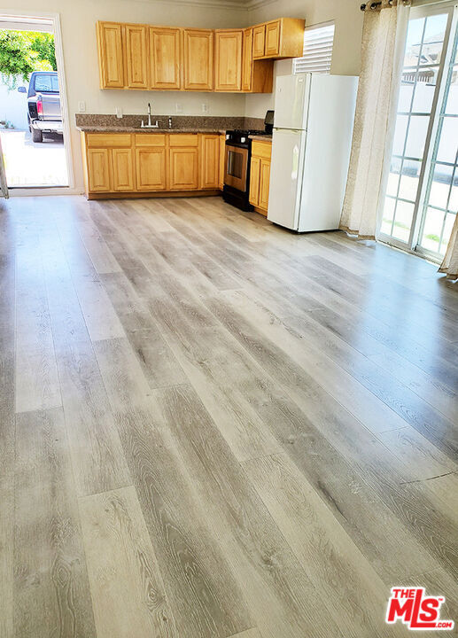 Photo - 142 Serrano Ave