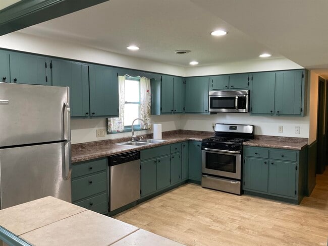 Photo - 5425 Hewitt Ln