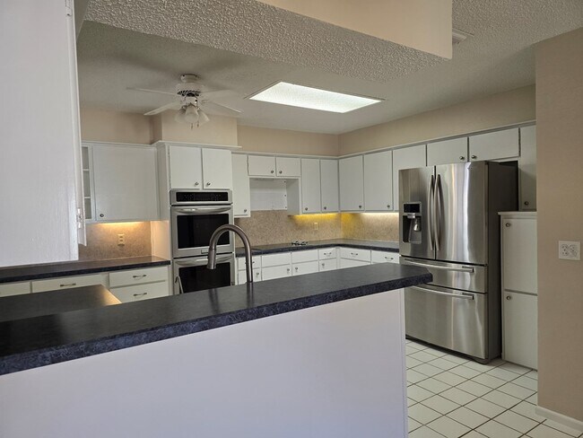 Photo - 6 Sunnygrove Dr