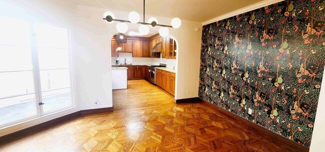 Photo - SPACIOUS PARKSIDE SINGLE-FAMILY HOME WITH ENCLOSED PATIO — AVAILABLE NOW!