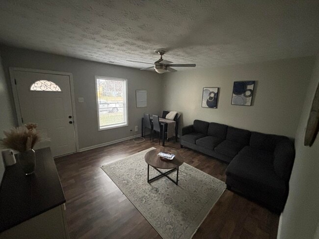 Photo - 723 Jackson St