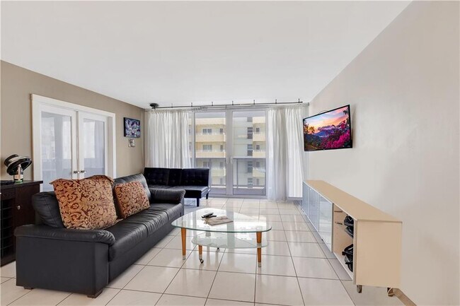 Photo - 3140 S Ocean Dr Unit 409