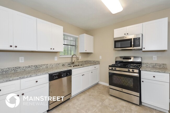 Photo - 5869 Bobbin Ln