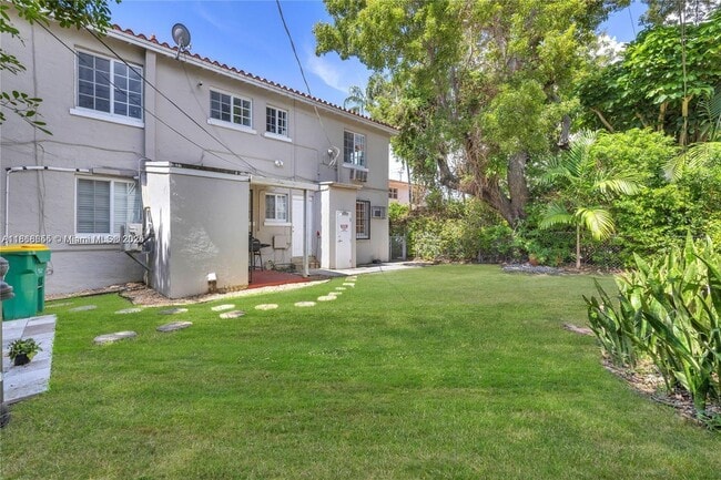 Photo - 43 Sidonia Ave Unit 4
