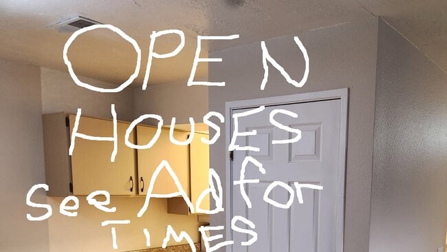 Building Photo - 100 E 600 S Unit 8