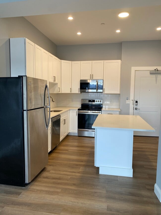 Photo - 391 Springfield Ave Unidad 2