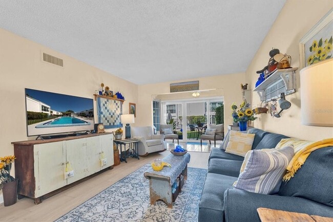 Photo - 2060 Marilyn St Unit 109