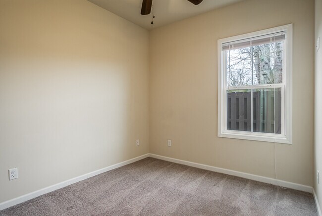 350 W 8th St Unit B-1