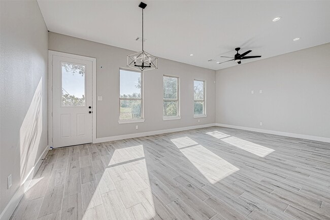 Building Photo - 3639 Needville Ave