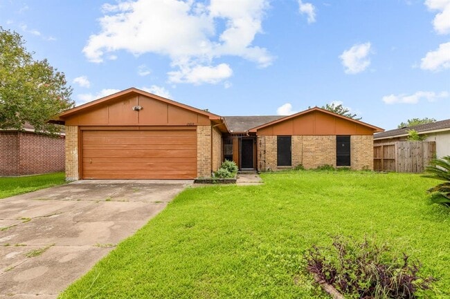Building Photo - 15619 Fall Briar Dr Rental