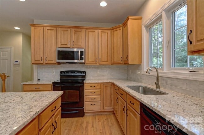 Photo - 10496 Gunnison Ln