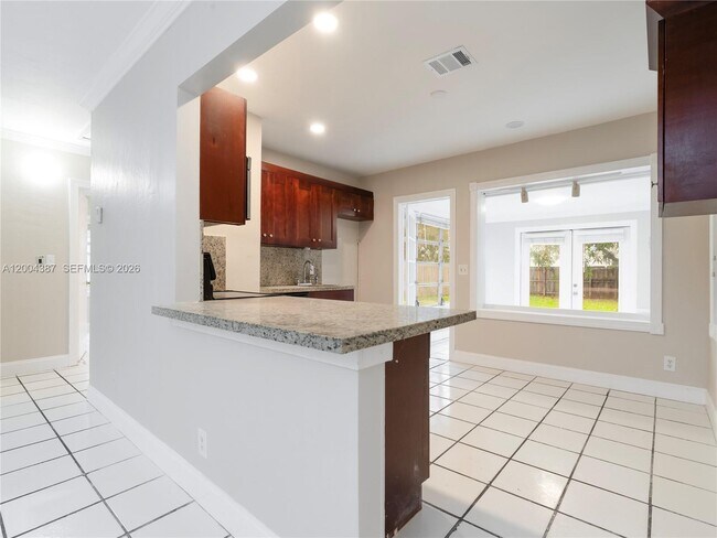 Photo - 1125 NE 10th Ave