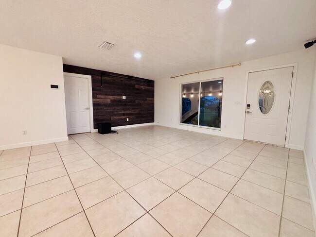 Photo - Coastal 4-Bedroom Oasis – Walk to the Beach!