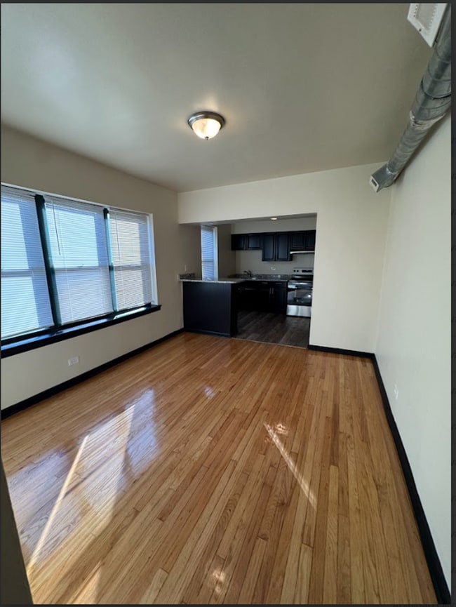 Building Photo - 1 bedroom in Chicago IL 60619 Unit 1W