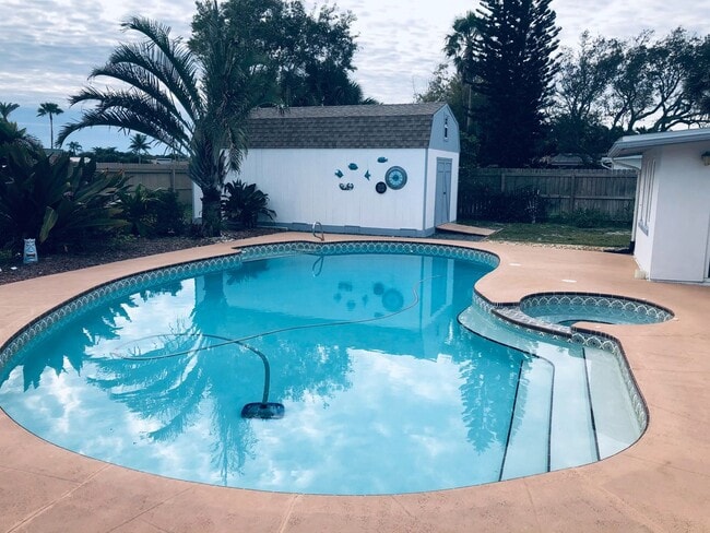Photo - 2157 Barracuda Ave