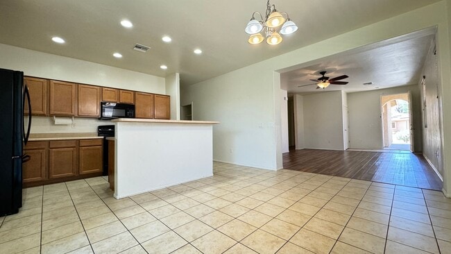 Photo - Eastside (Stella and Kolb) 4 bedroom  2 ba...