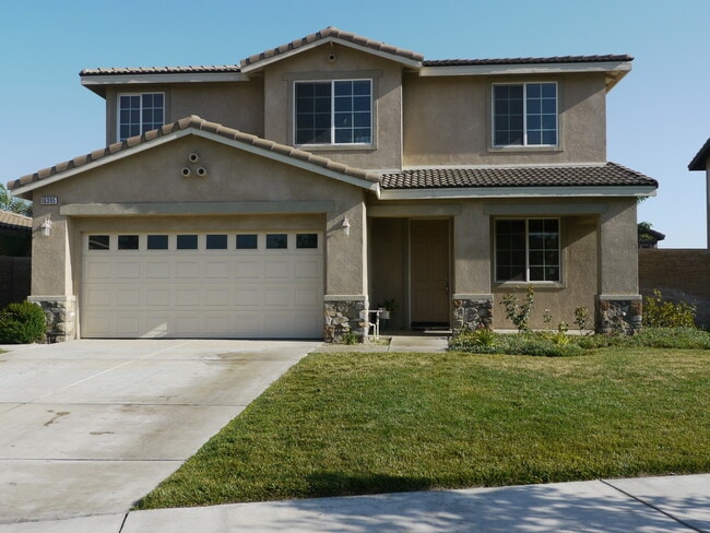 Spacious 4-Bedroom Home in North Fontana –... - Spacious 4-Bedroom Home in North Fontana –...