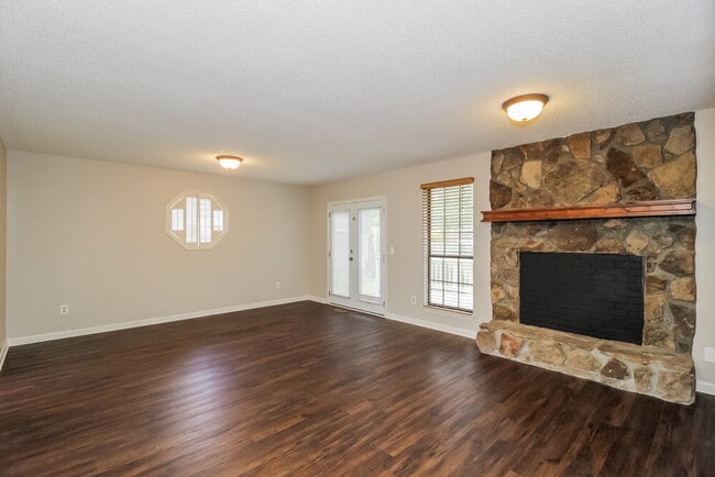 3240 Beaver Dr