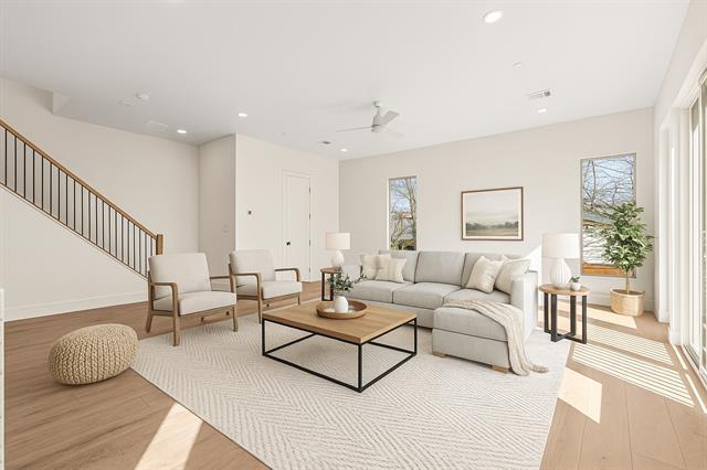 Building Photo - 2206 Arroyo Ave