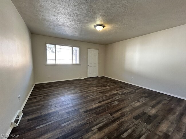 Photo - 209 Maryland St Unit A