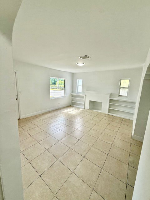 Photo - 445 NW 44th St