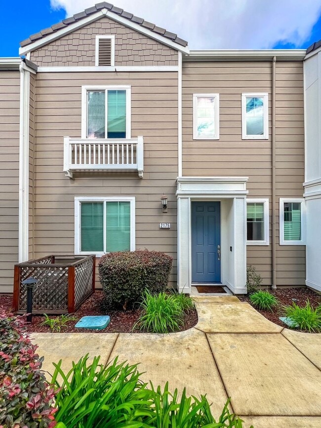 Building Photo - Modern Napa Condo in the Heart of Napa