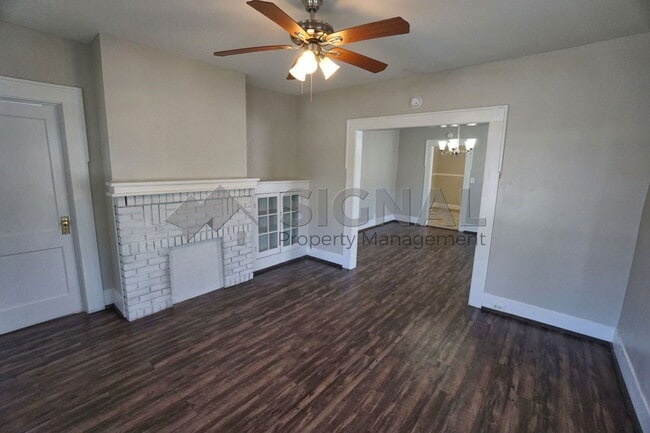 Photo - 1785 Steiner Ave SW