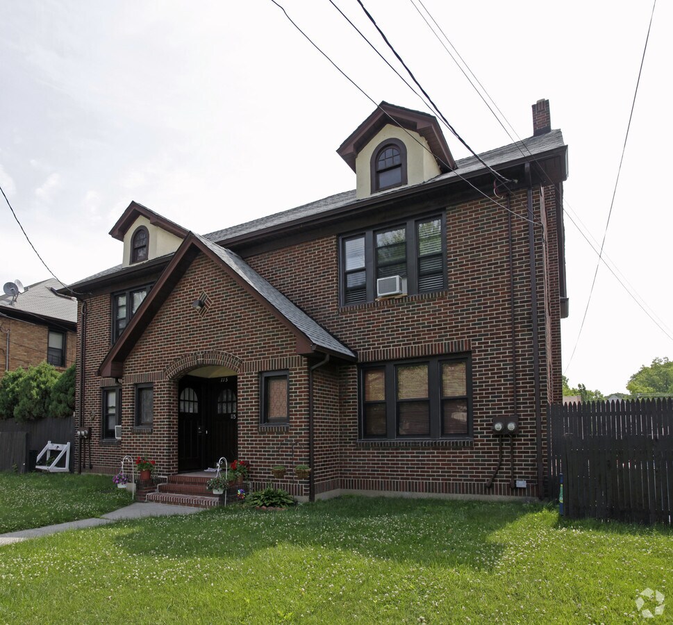 115 Willowbrook Rd Apartments Staten Island, NY